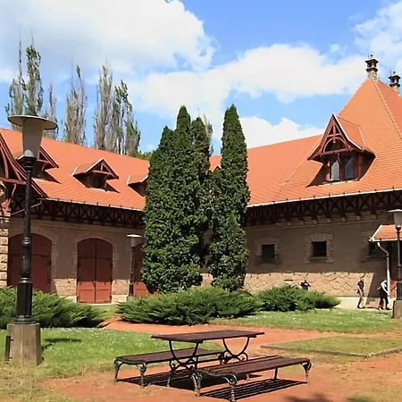 Lelekzug Matra Apartament *
